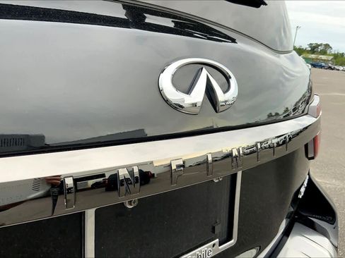 Used 2021 INFINITI QX80 Premium Select w/ All-Season Package image 30
