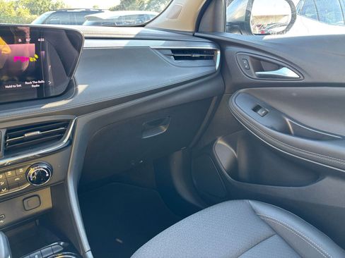 Used 2025 Buick Encore GX Preferred image 33