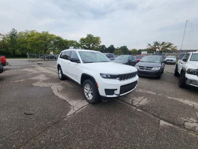 Used 2023 Jeep Grand Cherokee L Laredo w/ Luxury Tech Group I AWD/4WD image 7
