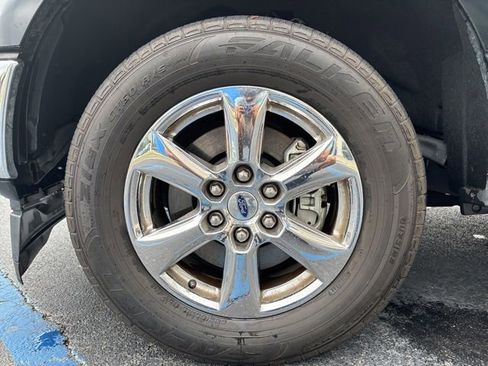 Used 2019 Ford F150 XLT w/ Equipment Group 302A Luxury RWD image 11