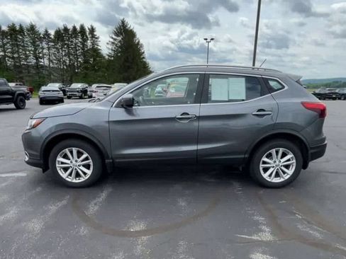 Used 2018 Nissan Rogue Sport SV w/ SV All-Weather Package AWD/4WD image 5