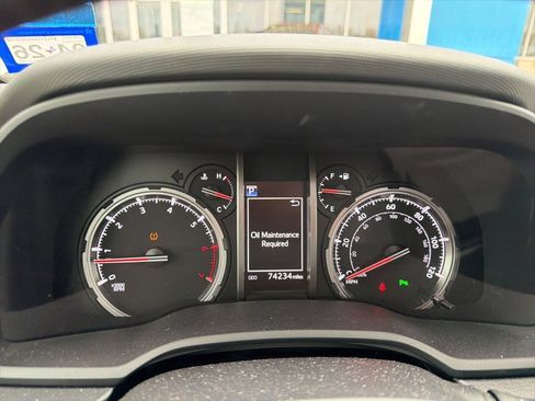 Used 2022 Toyota 4Runner Limited image 9