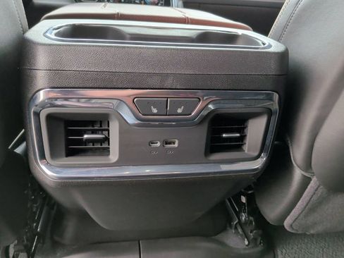 Used 2025 GMC Sierra 1500 Denali Ultimate AWD/4WD image 43