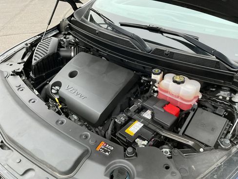 Used 2024 Buick Enclave Essence w/ LPO, Floor Liner Package image 36