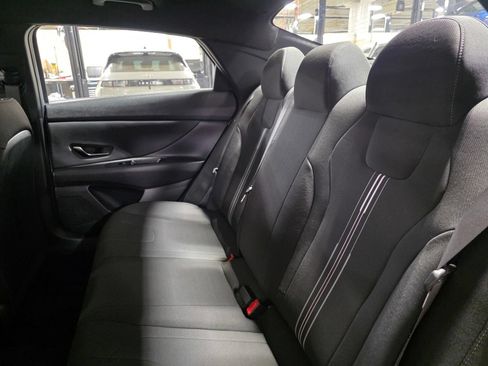 Certified 2025 Hyundai Elantra Sport FWD image 14