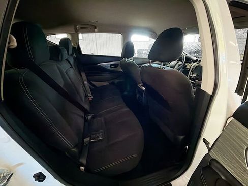 Used 2017 Nissan Murano Platinum FWD image 11
