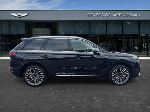 Used 2020 Lincoln Corsair Reserve w/ Equipment Group 201A FWD image 4