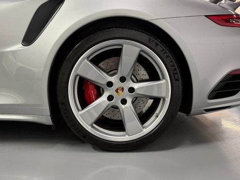 Used 2017 Porsche 911 4 Coupe AWD/4WD image 39