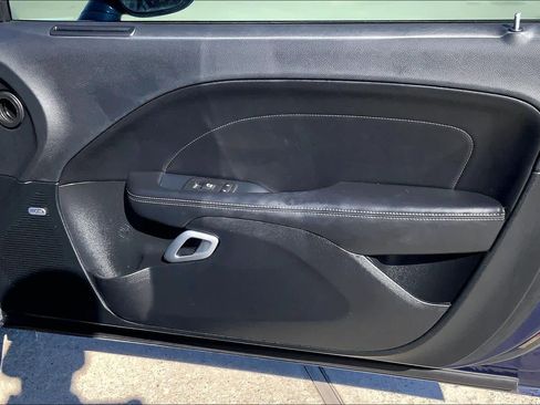 Used 2016 Dodge Challenger R/T Plus image 20