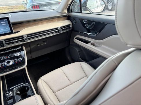 Used 2022 Lincoln Corsair Reserve w/ Equipment Group 201A image 15