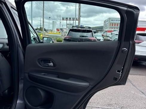 Used 2020 Honda HR-V Sport image 17