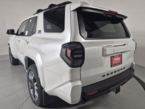 New 2026 Toyota 4Runner 4WD image 3