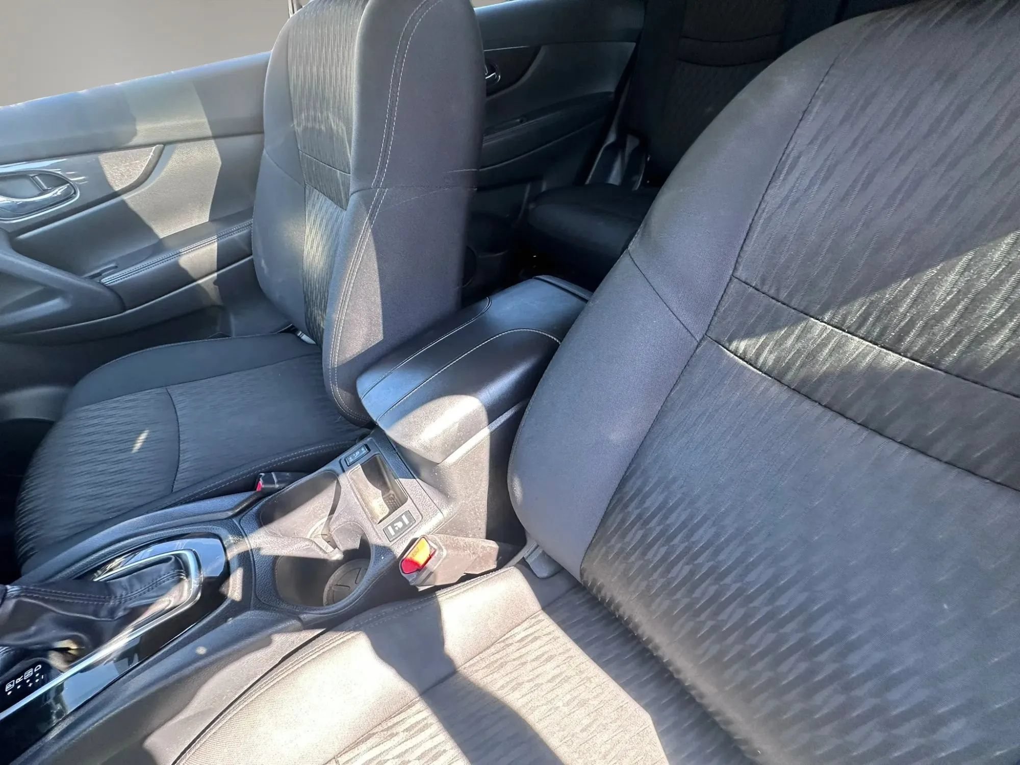 Used 2019 Nissan Rogue SV AWD/4WD image 20
