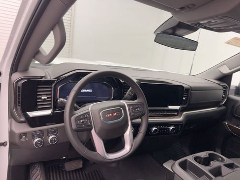 Certified 2025 GMC Sierra 2500 SLE w/ SLE Convenience Package image 23