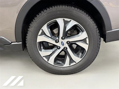 Used 2022 Subaru Outback Limited image 34