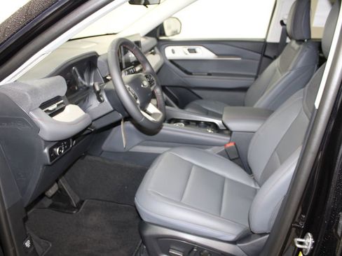 New 2026 Ford Explorer Active w/ Active Comfort Package image 21