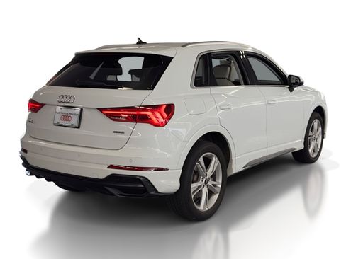 Certified 2022 Audi Q3 2.0T Premium Plus image 9