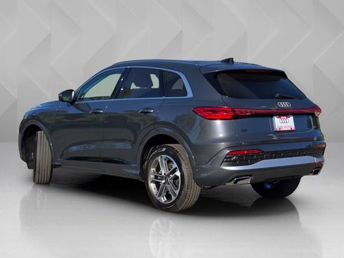 New 2026 Audi Q5 Premium image 4
