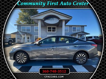 Used 2024 Nissan Altima 2.5 SV