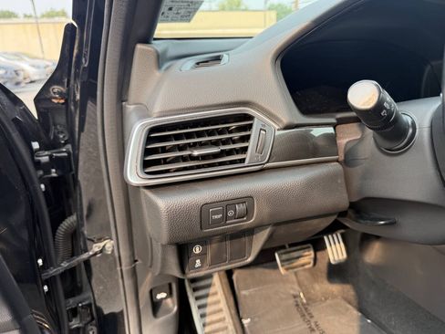 Used 2019 Honda Accord Sport image 11