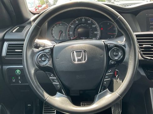 Used 2016 Honda Accord Sport image 29