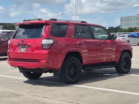 Used 2024 Toyota 4Runner SR5 Premium w/ Moonroof Package RWD image 6