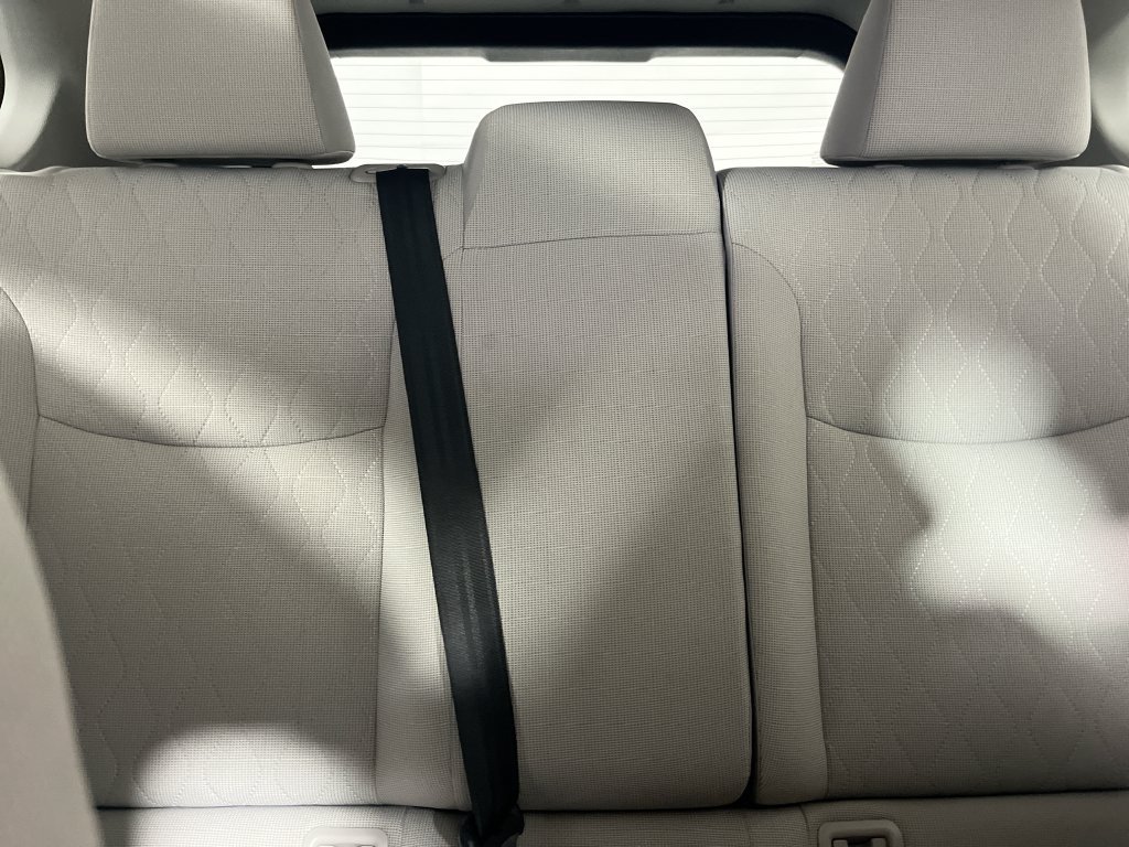 Used 2024 Toyota Corolla Cross LE AWD/4WD image 29
