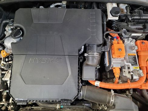 Used 2023 Hyundai Elantra Blue image 30