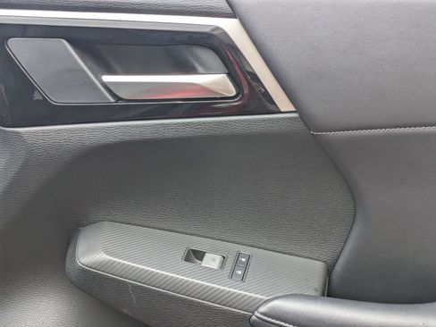 Used 2025 Mitsubishi Outlander SE AWD/4WD image 35