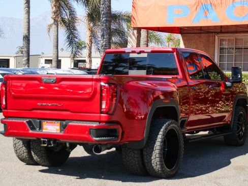 Used 2023 GMC Sierra 3500 Denali w/ Denali Ultimate Package image 10