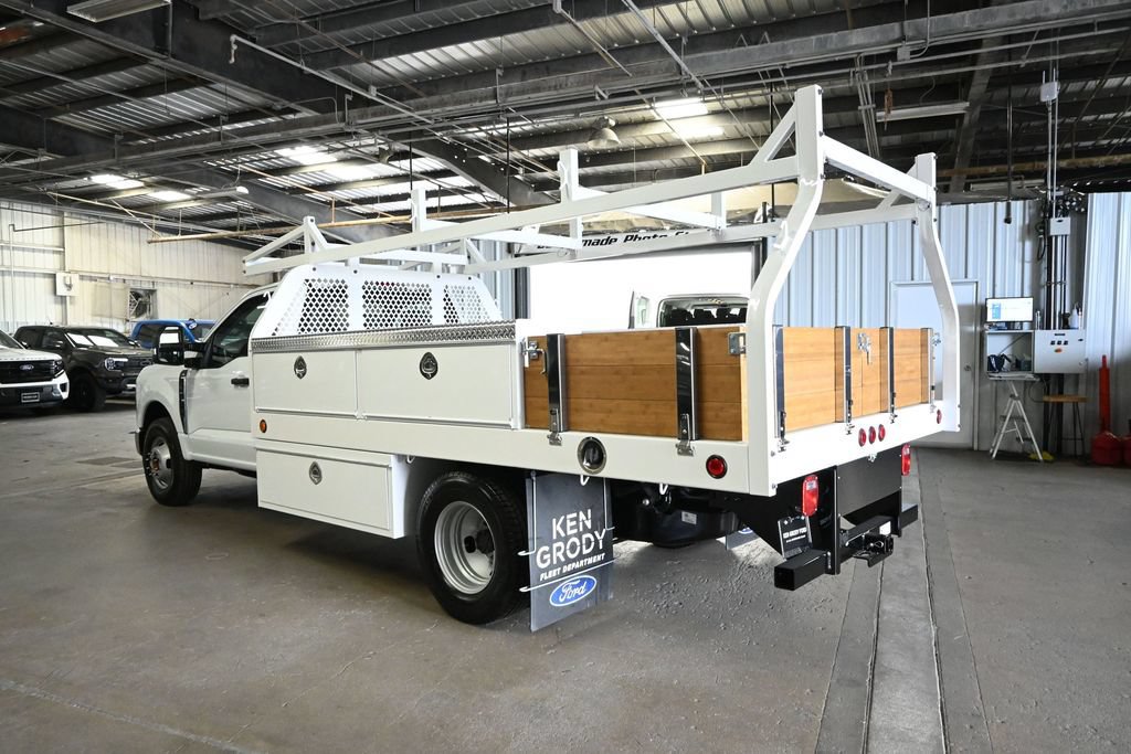 New 2026 Ford F350 XL w/ XL Chrome Package RWD image 7