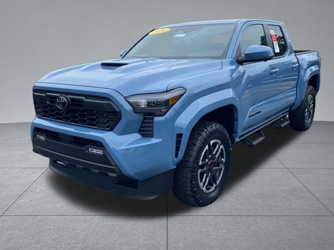 New 2026 Toyota Tacoma TRD Sport image 2