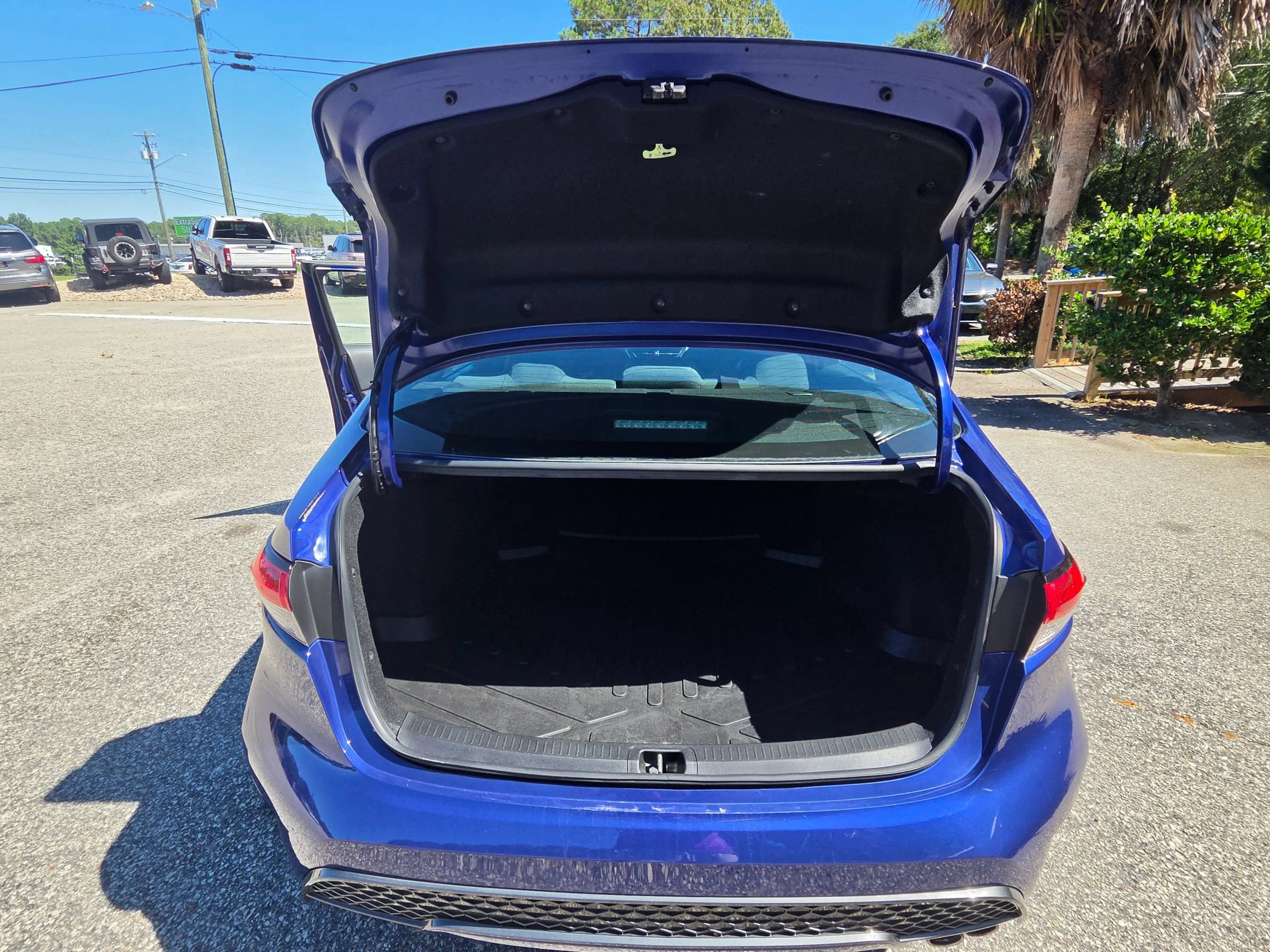 Used 2021 Toyota Corolla SE w/ SE Premium Package FWD image 25