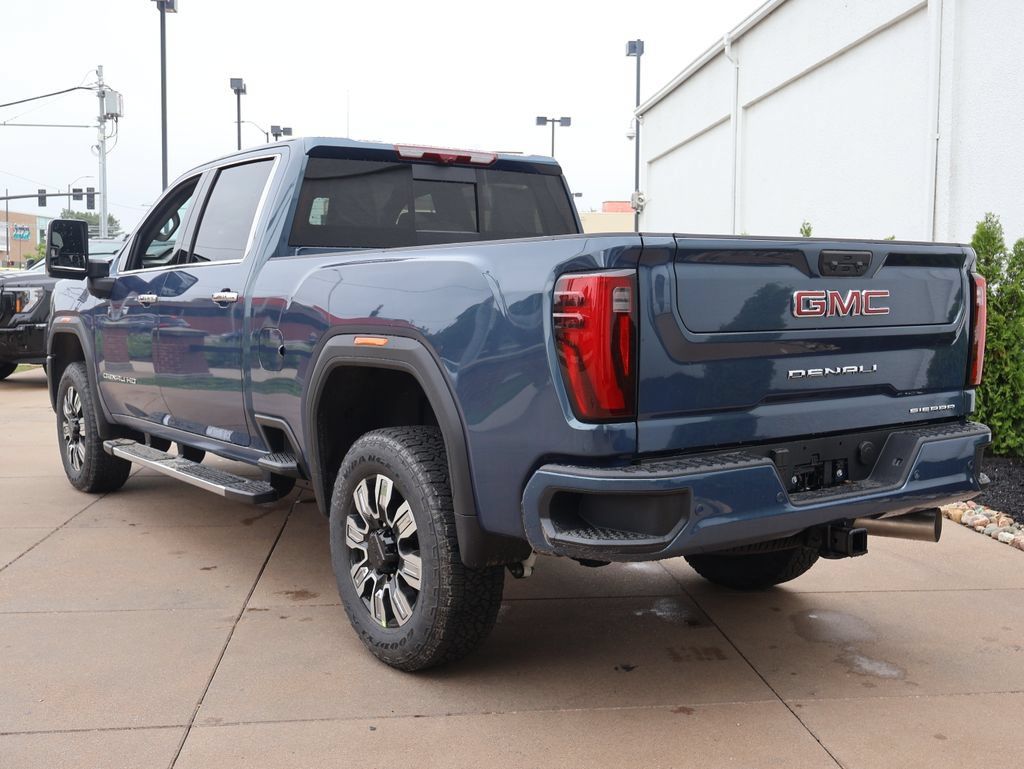 New 2026 GMC Sierra 2500 Denali w/ Denali Reserve Package AWD/4WD image 4