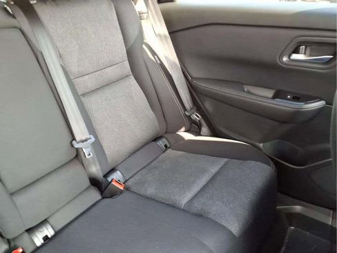 Used 2024 Nissan Rogue SV FWD image 19