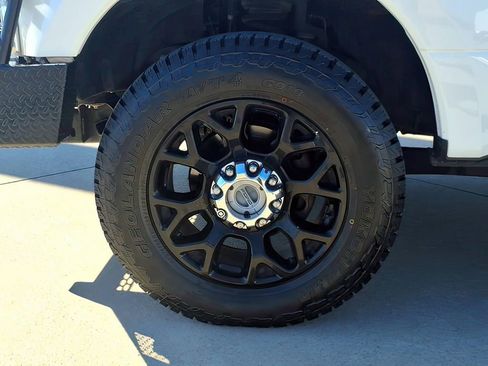 Used 2021 Ford F250 Lariat w/ Lariat Ultimate Package image 24