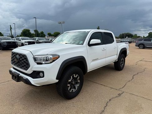 Used 2022 Toyota Tacoma TRD Off-Road w/ Technology Package AWD/4WD image 1