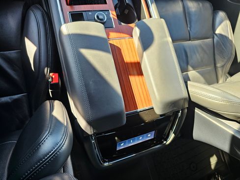 Used 2024 Lincoln Navigator L Reserve w/ Equipment Group 201A image 54