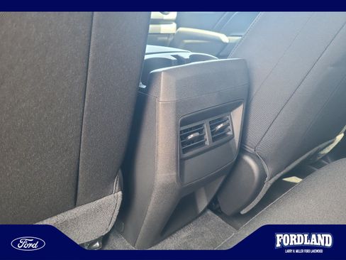 Used 2026 Chevrolet Colorado W/T w/ Advanced Trailering Package AWD/4WD image 31