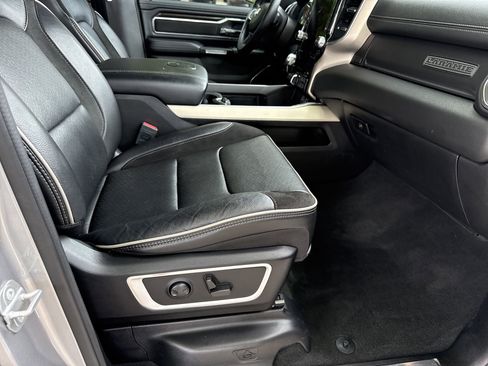 Used 2022 RAM 1500 Laramie AWD/4WD image 14