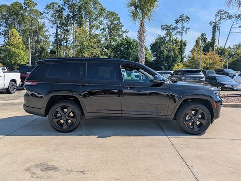 New 2025 Jeep Grand Cherokee L Altitude image 2