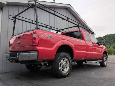 Used 2015 Ford F250 XLT w/ FX4 Off-Road Package AWD/4WD image 8
