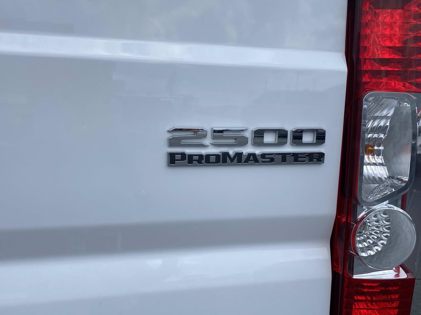 Used 2025 RAM ProMaster 2500 w/ Convenience Group FWD image 5