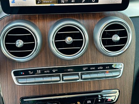 Used 2022 Mercedes-Benz GLC 43 AMG AMG GLC 43 image 16