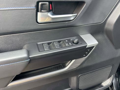 Used 2023 Toyota Tundra Platinum image 11