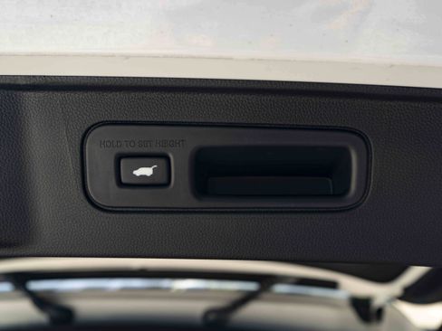Used 2024 Honda Pilot TrailSport image 44