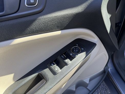 Used 2022 Ford EcoSport S image 8