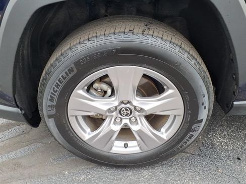 Used 2025 Toyota RAV4 XLE AWD/4WD image 27