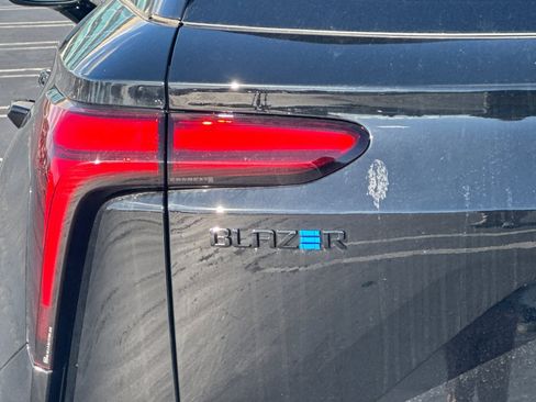 New 2024 Chevrolet Blazer EV AWD Police image 32