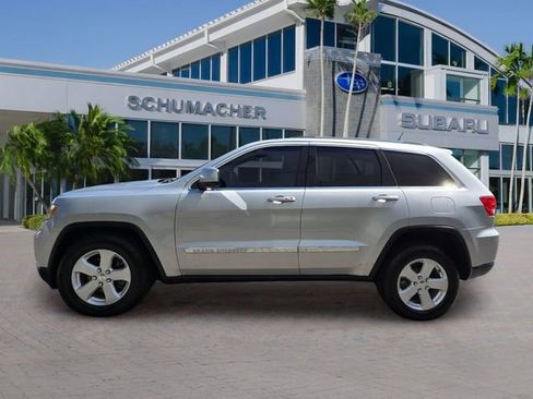 Used 2013 Jeep Grand Cherokee Laredo RWD image 4